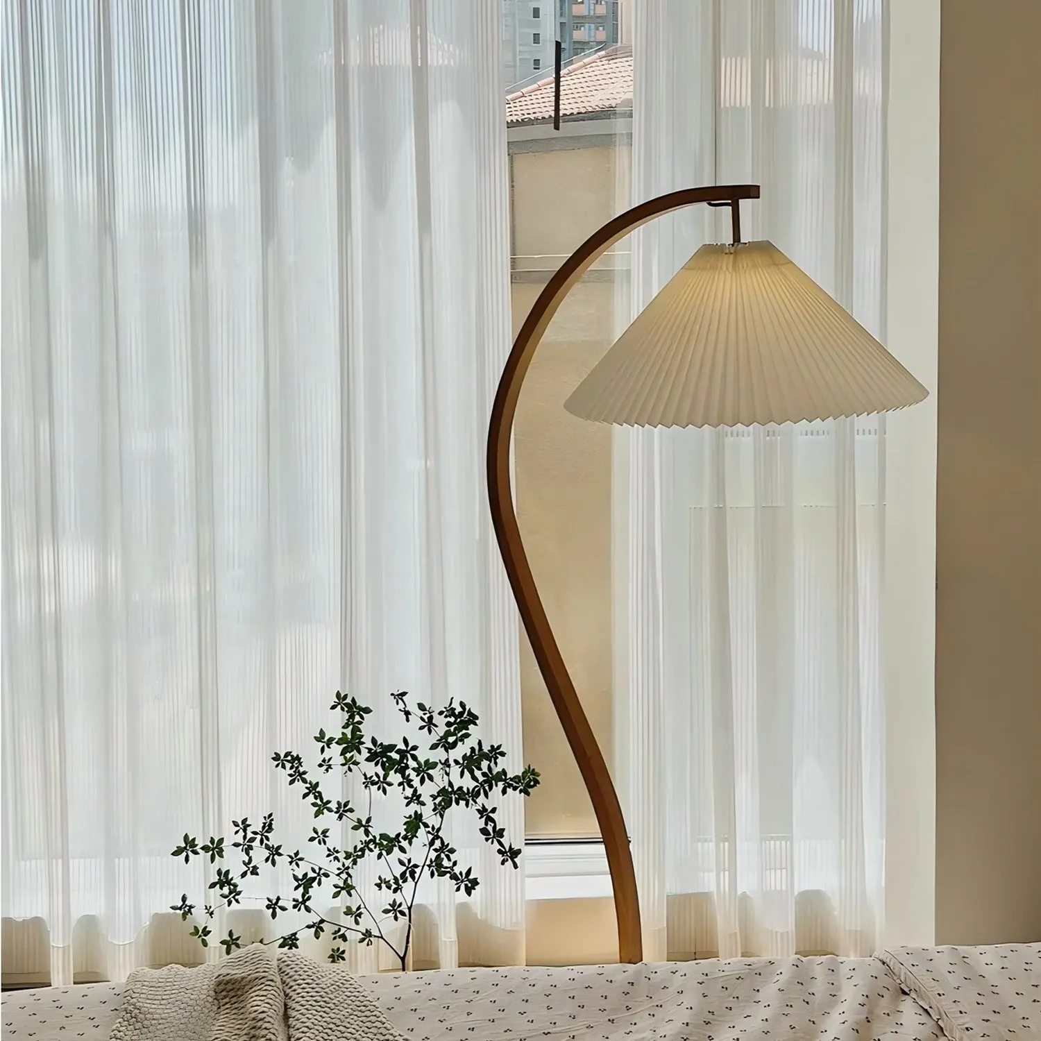 Pleated Floor Lamp