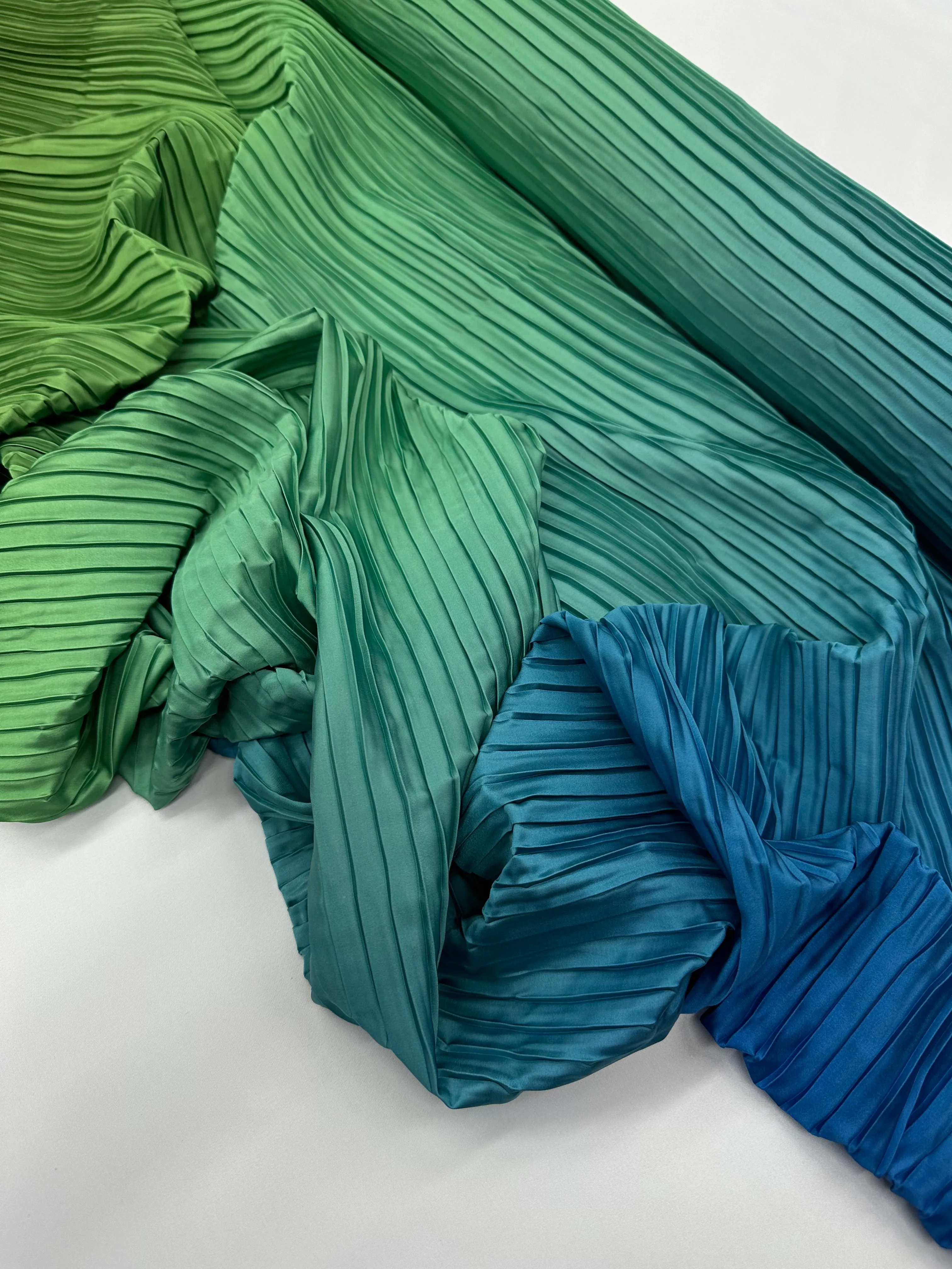 Silky Pleated Ombré - Peacock